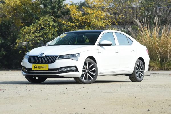 10789a615888d6b7f44365d66ce2d0a Skoda Superb