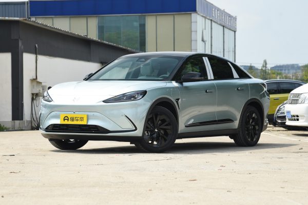 c17e8707f51121c7a8e97efe54a3000 ARCFOX αS